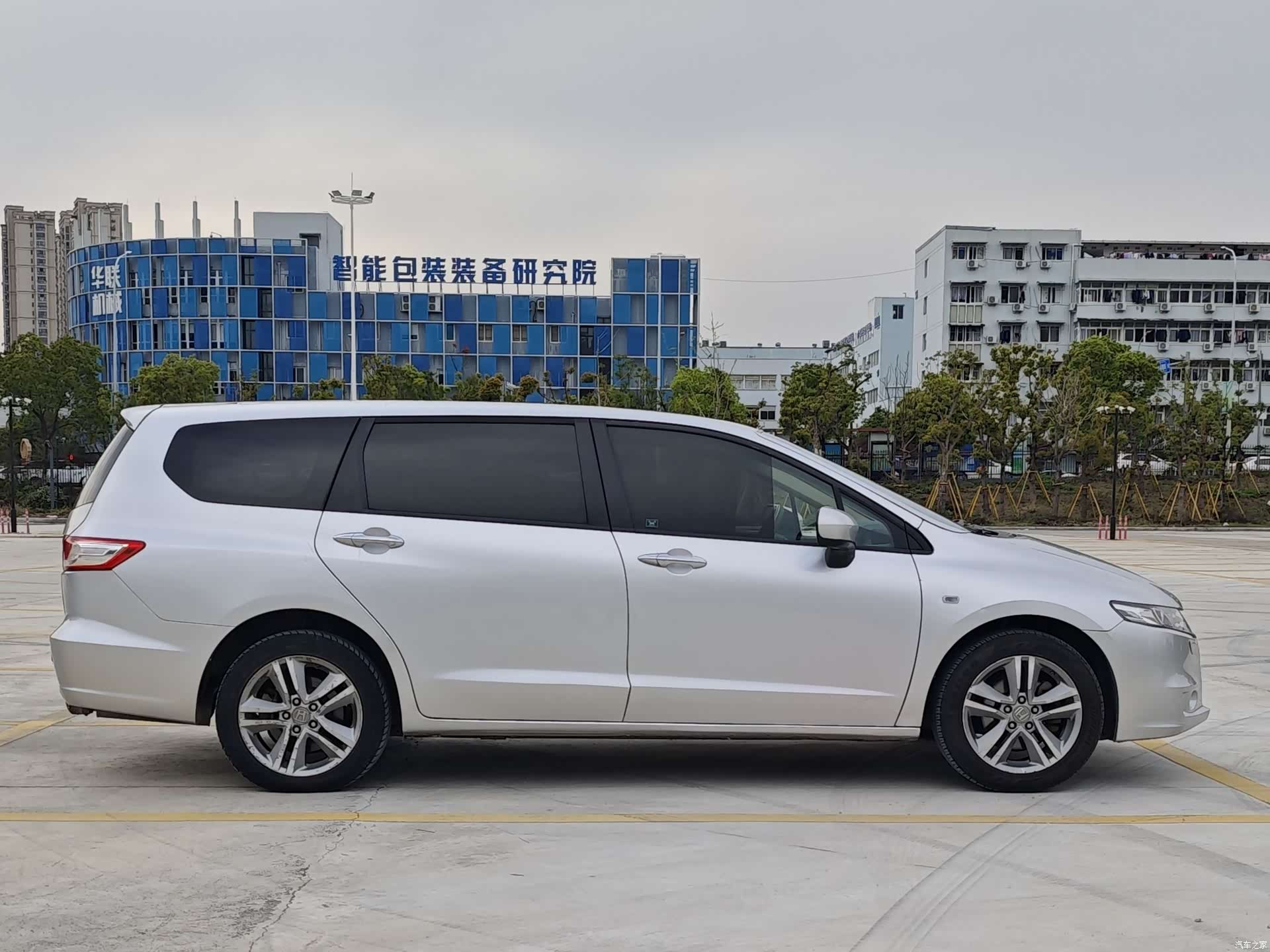 Honda Odyssey, 2012 6