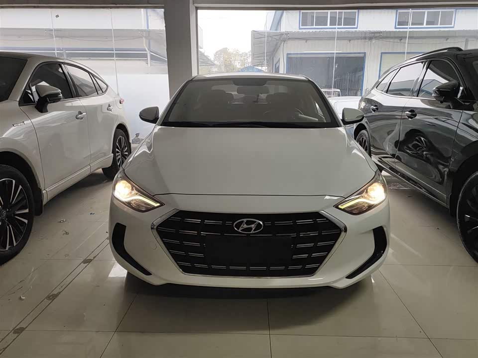 Hyundai Lead