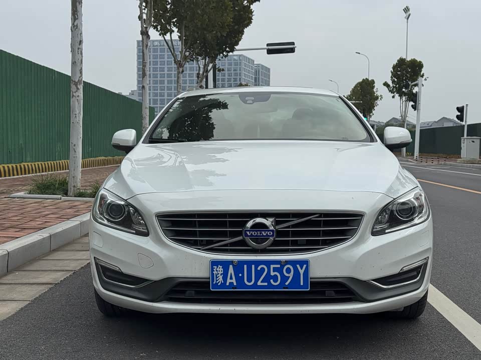 Volvo S60