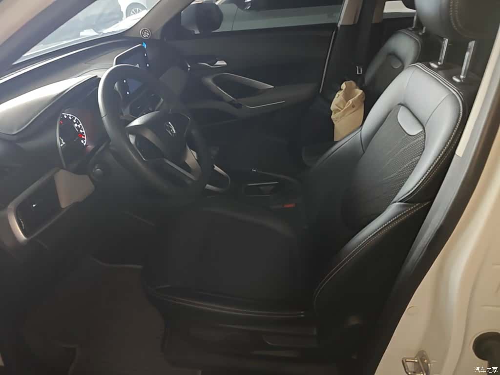 Wuling 510, 2018 15