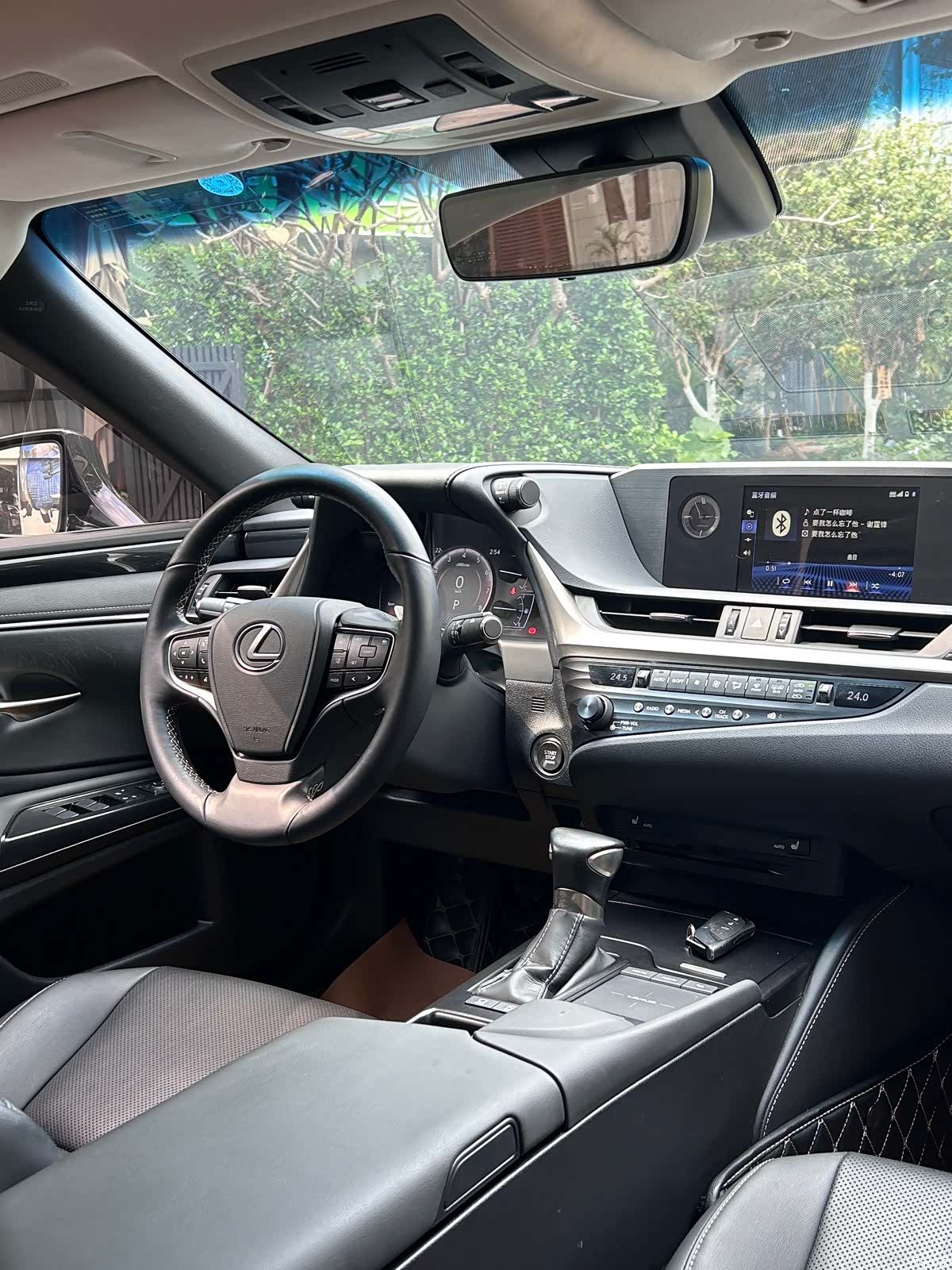 Lexus ES, 2020 7