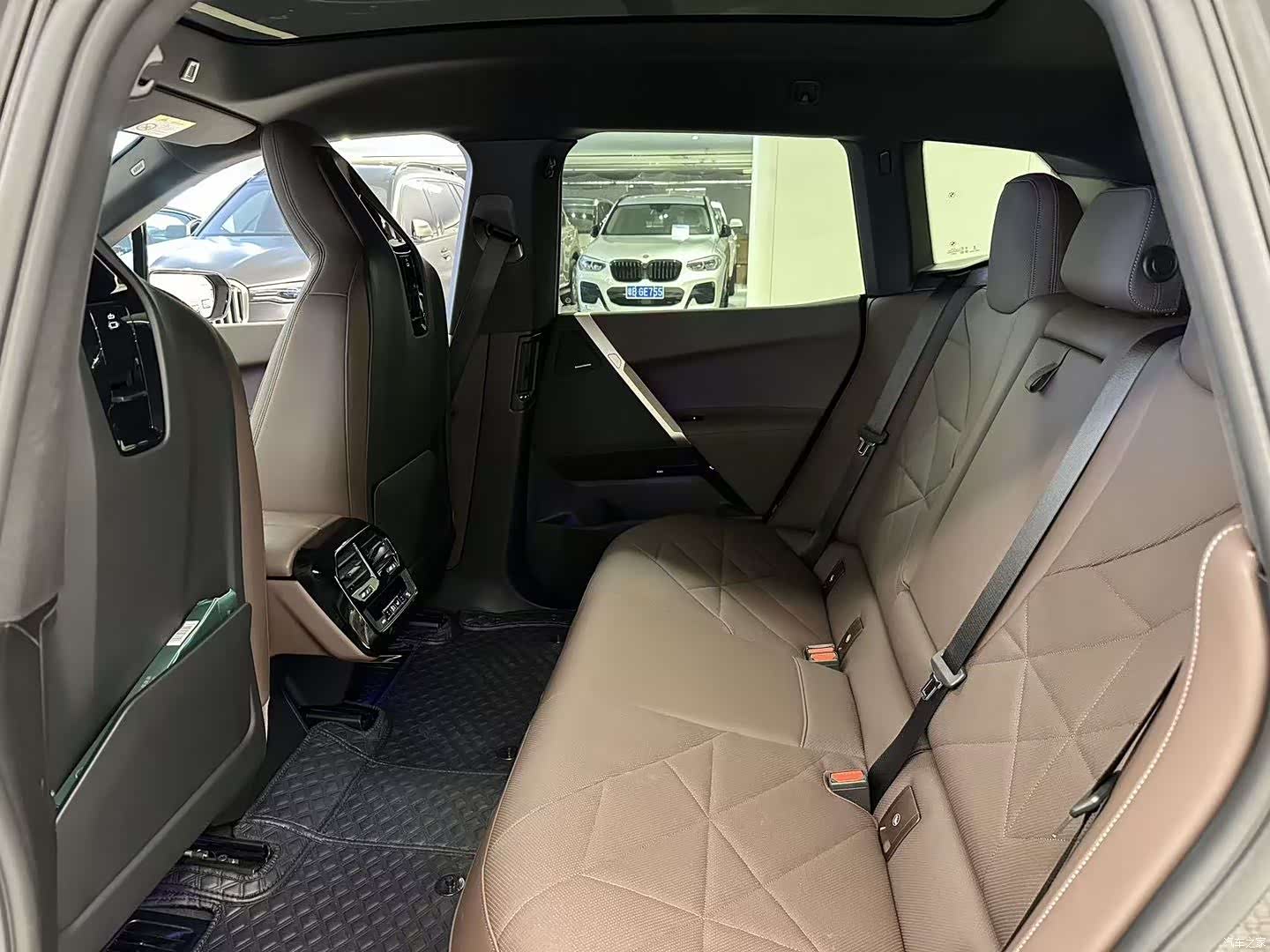 BMW iX, 2024 15