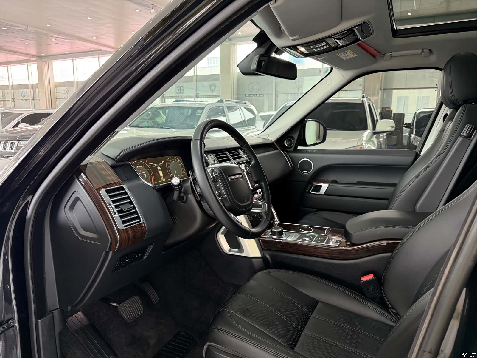 Land Rover Range Rover, 2017 все фото
