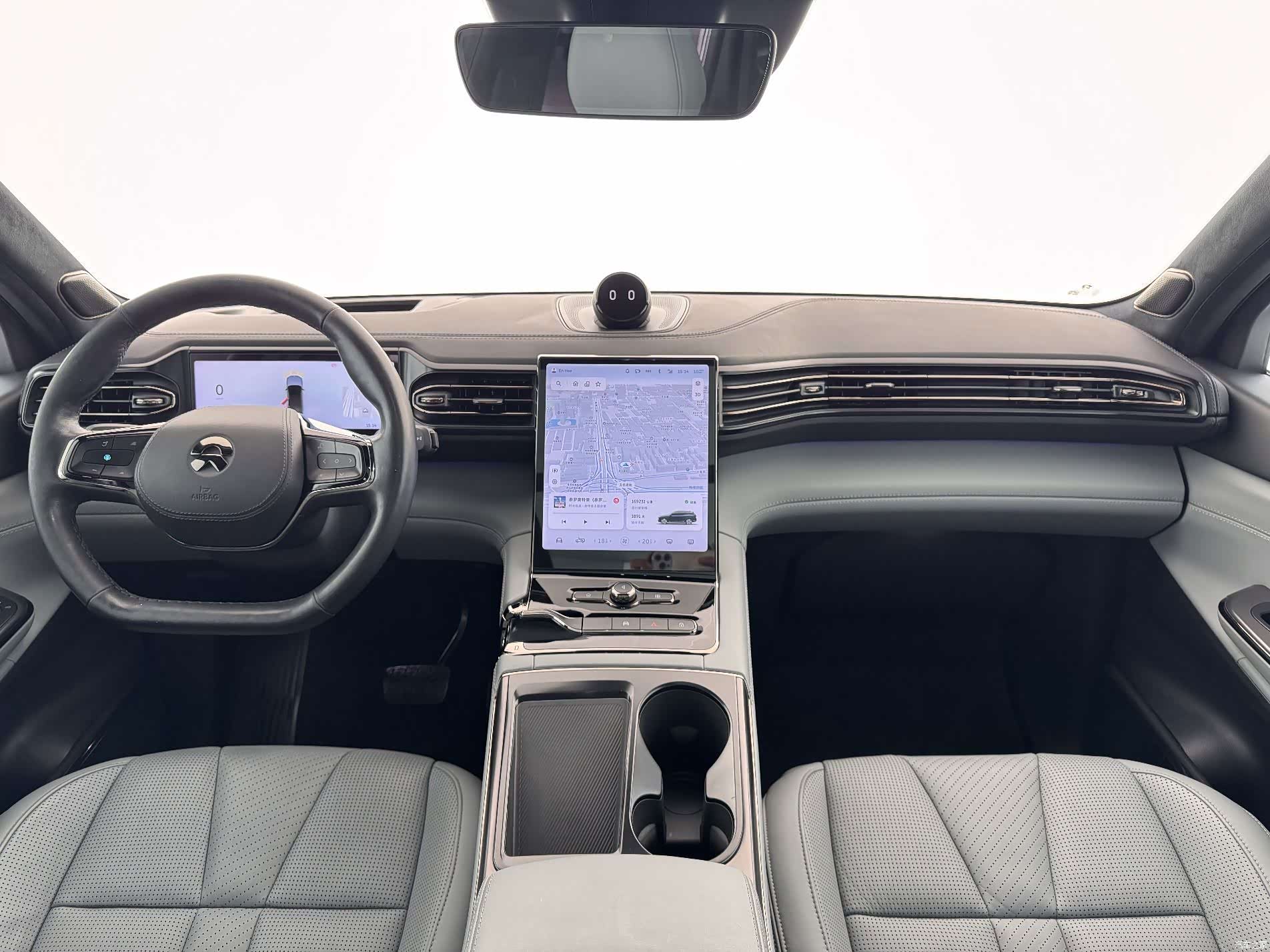 NIO ES8, 2021 4