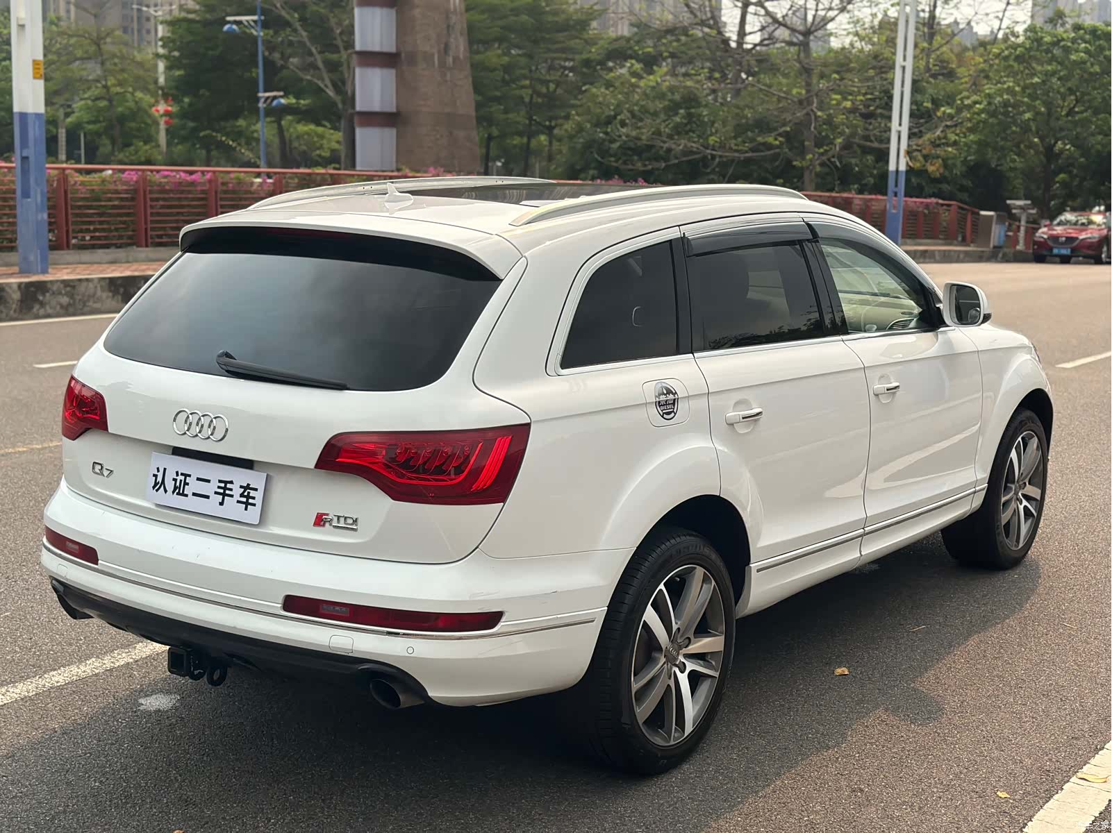 Audi Q7, 2012 6