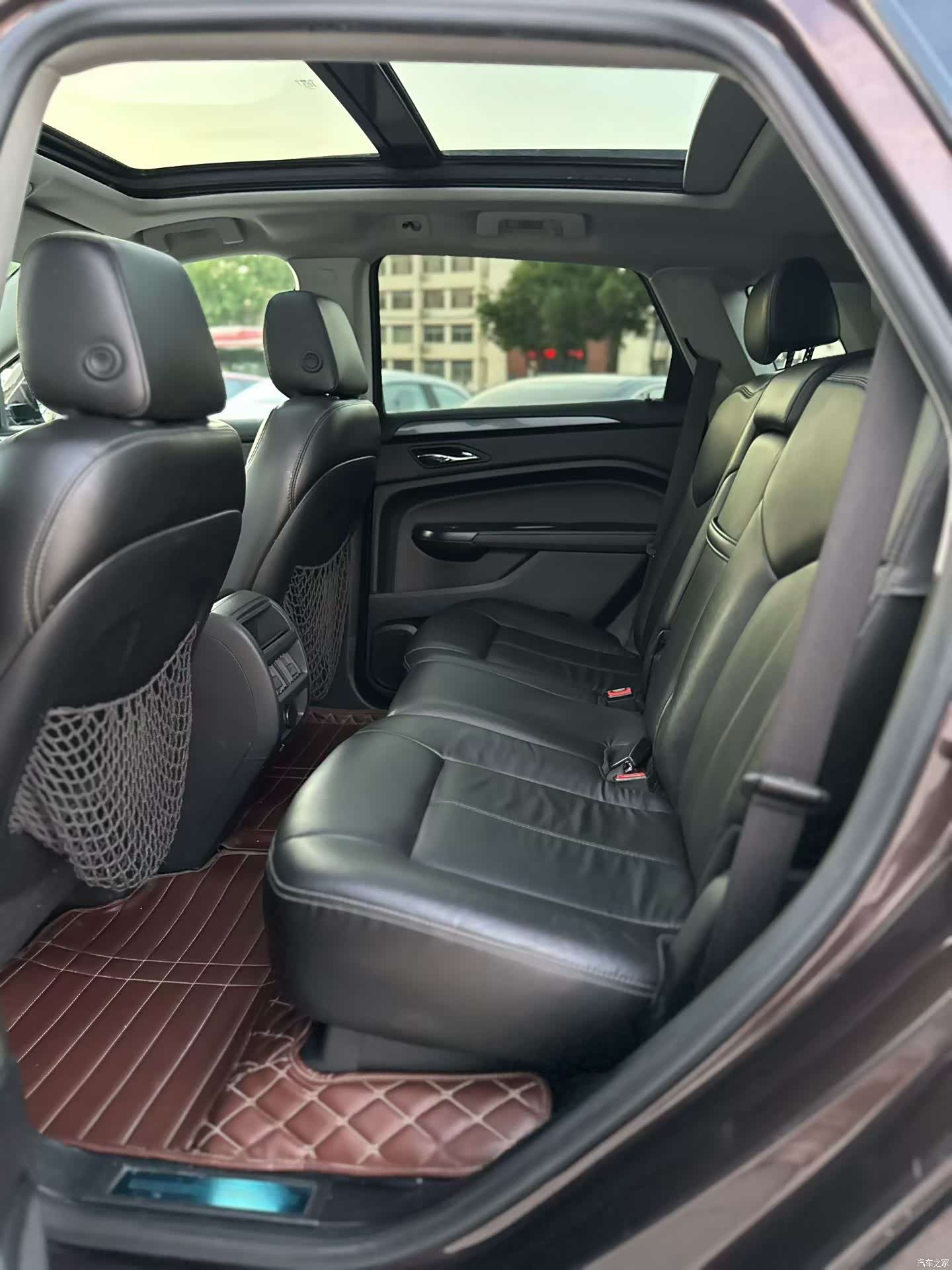 Cadillac SRX, 2015 6