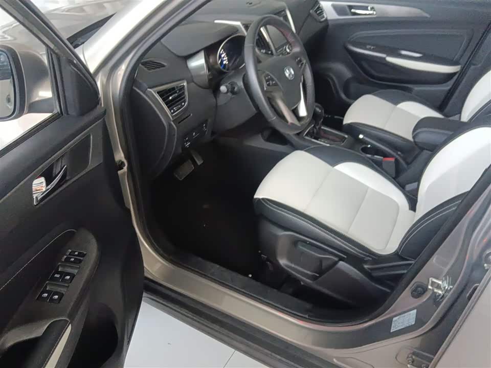 Changan CS35