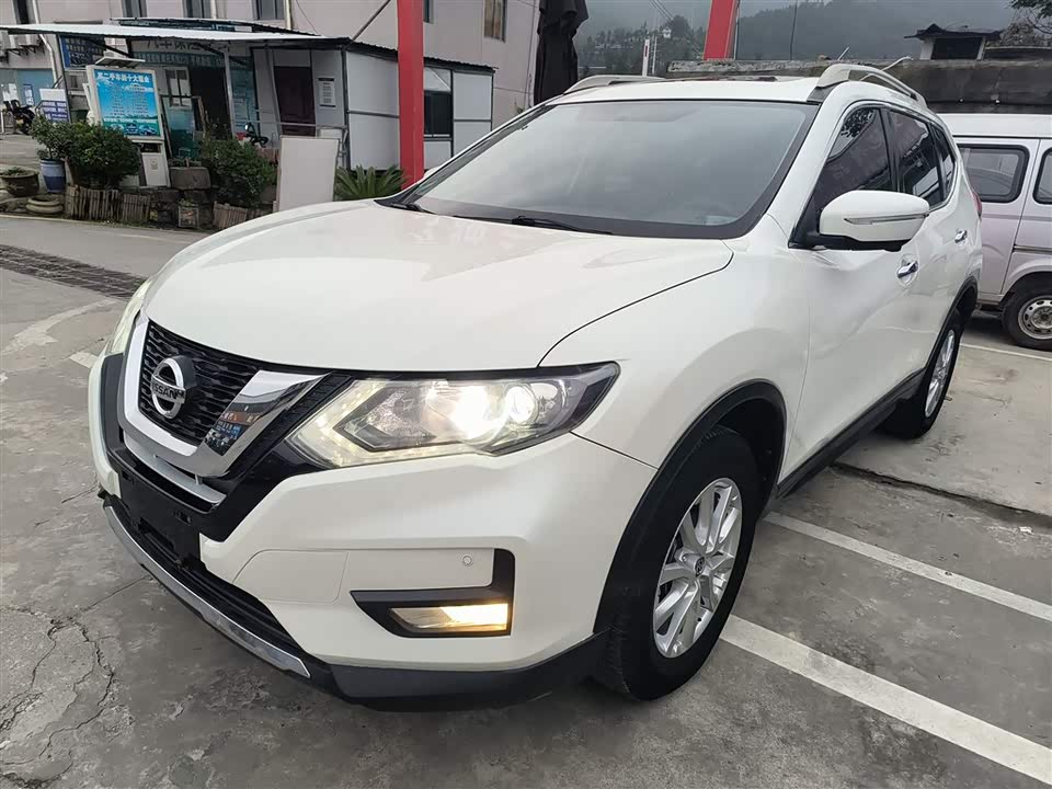 Nissan Qijun