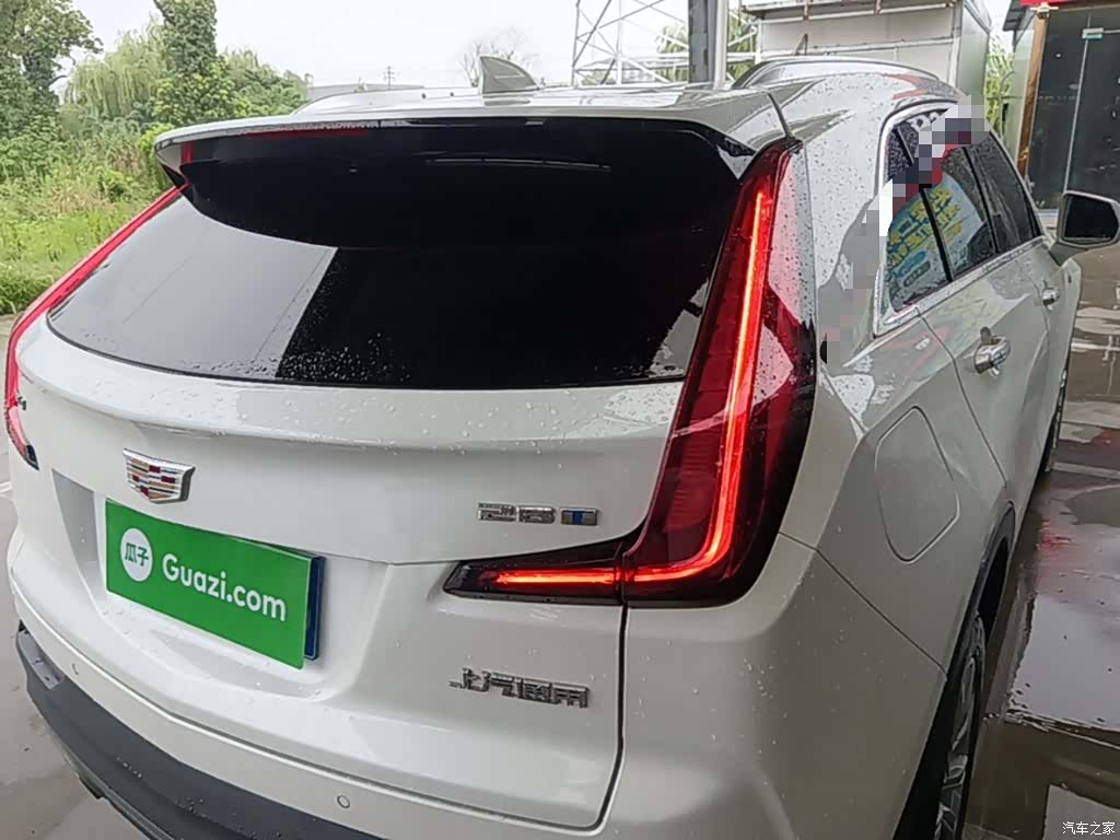 Cadillac XT4, 2022 8