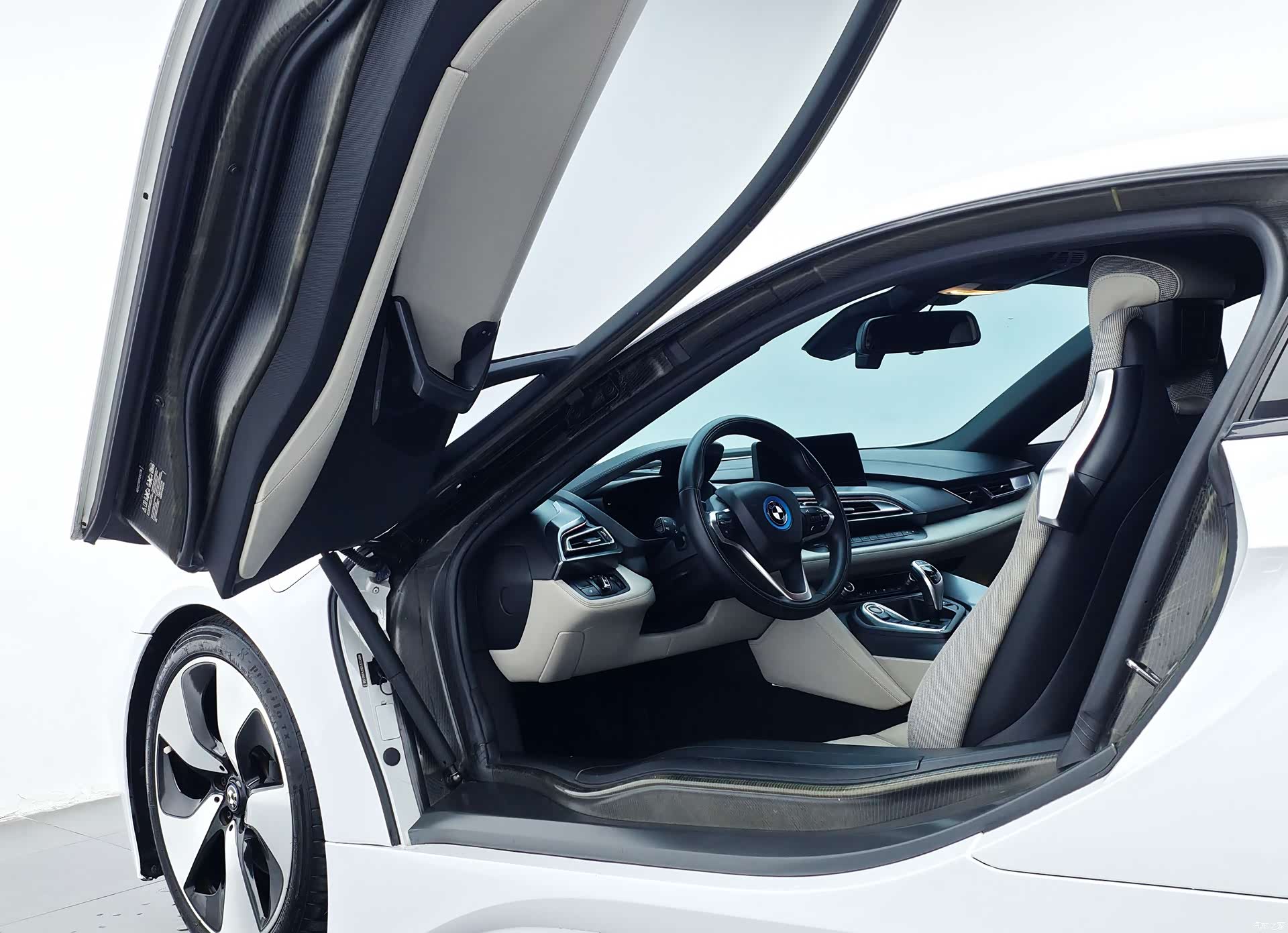 BMW i8, 2017 34