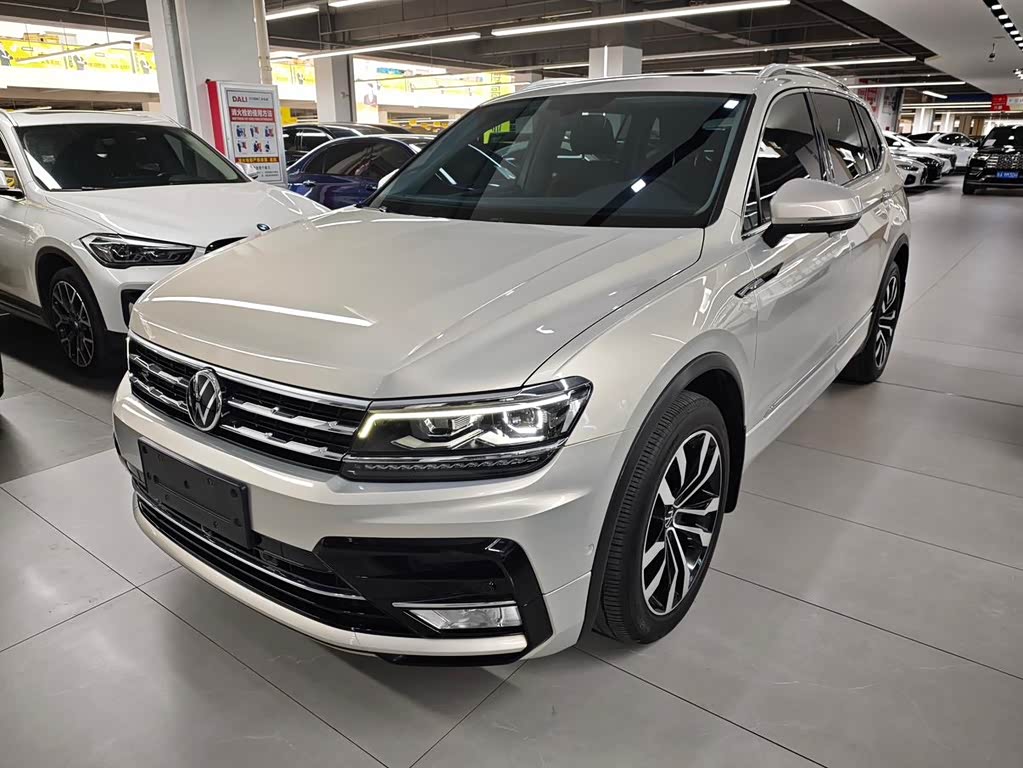 Volkswagen Tiguan L