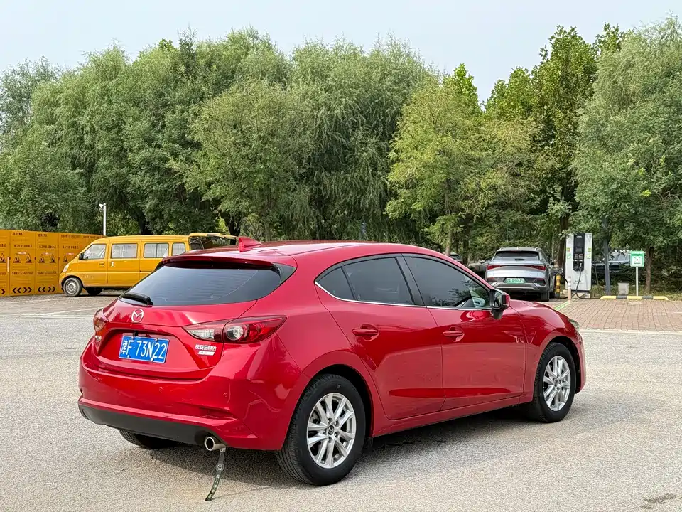 Mazda 3 Angkesaila