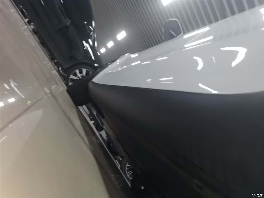 Tesla Model Y, 2024 22