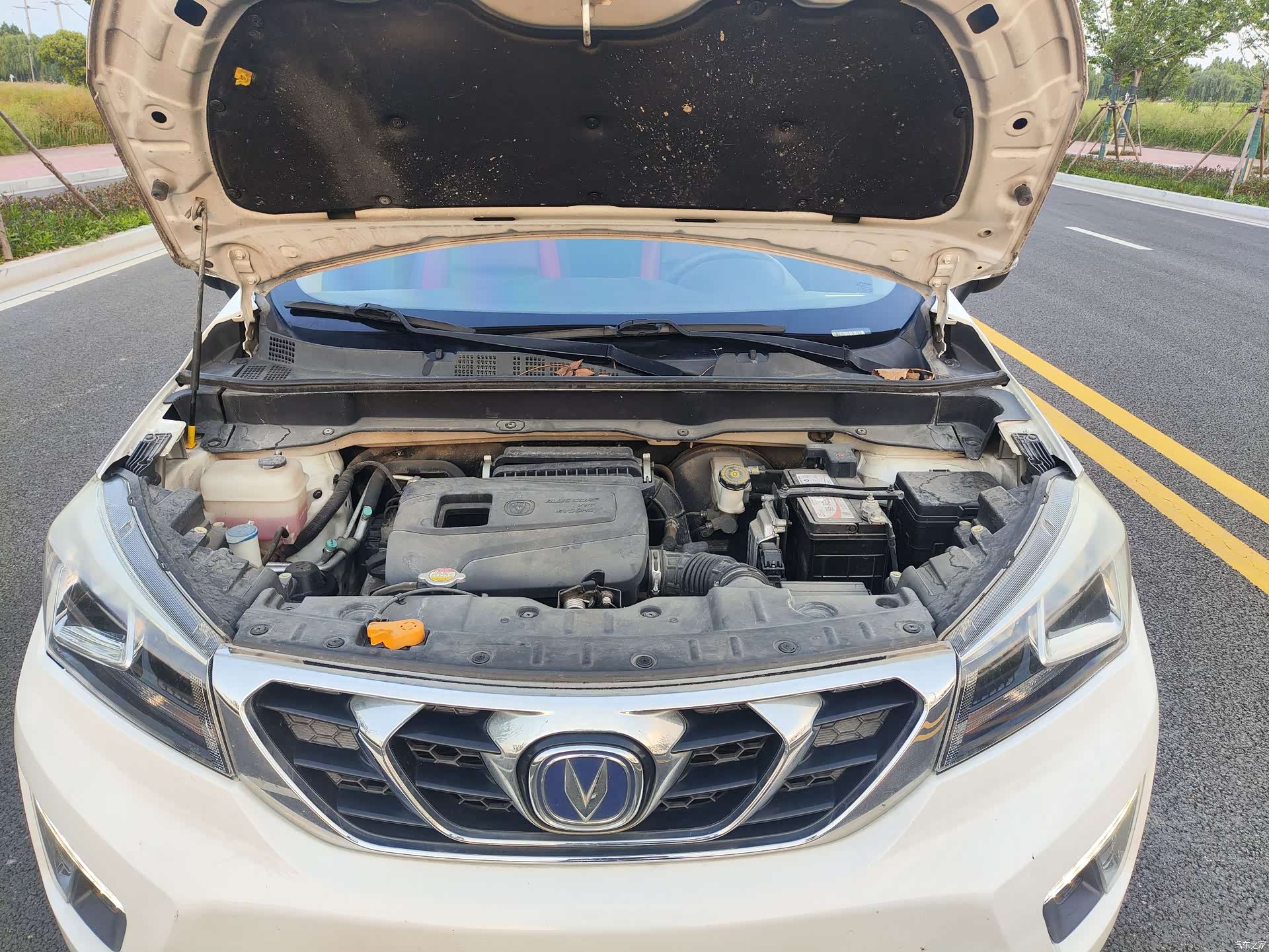 Changan CS15, 2016 11
