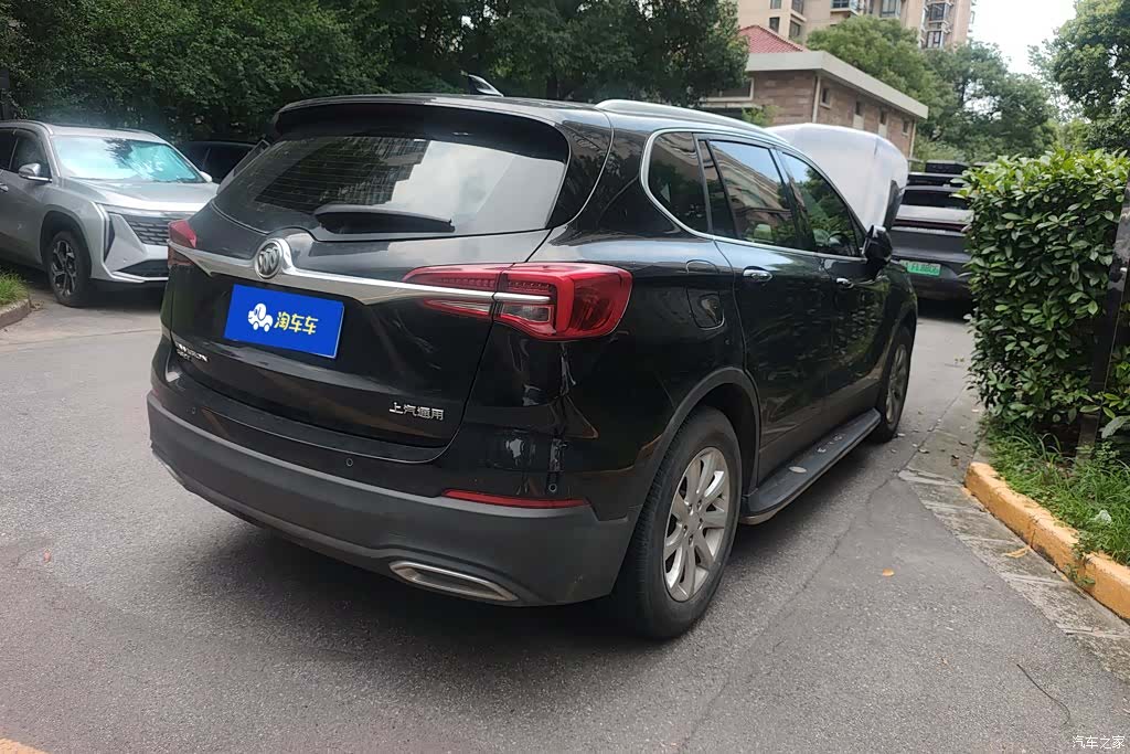 Buick Envision Plus, 2021 3