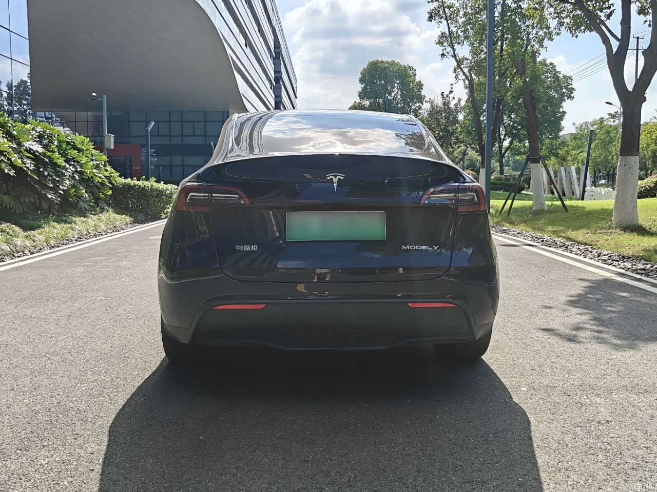Tesla Model Y, 2022 9
