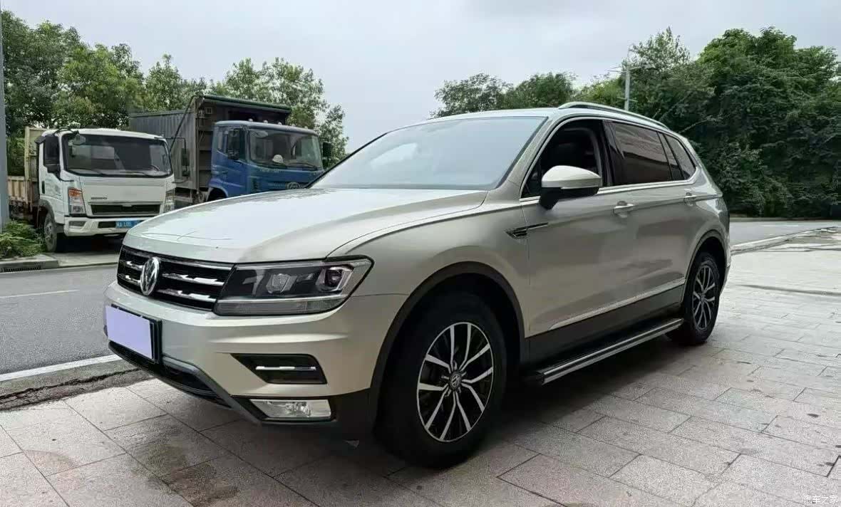 Volkswagen Tiguan L