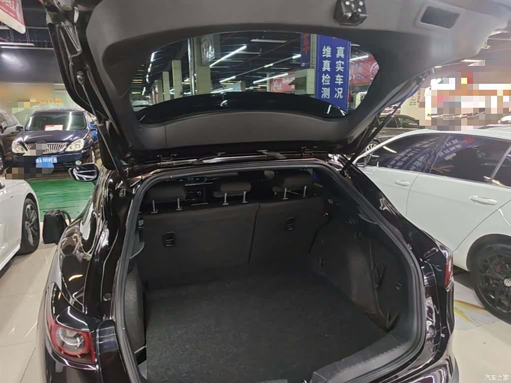 Mazda CX-4, 2023 19