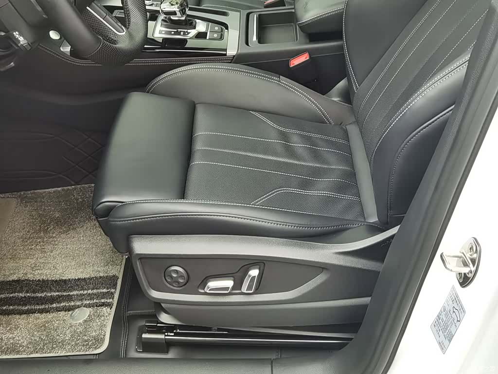 Audi Q5L, 2024 20