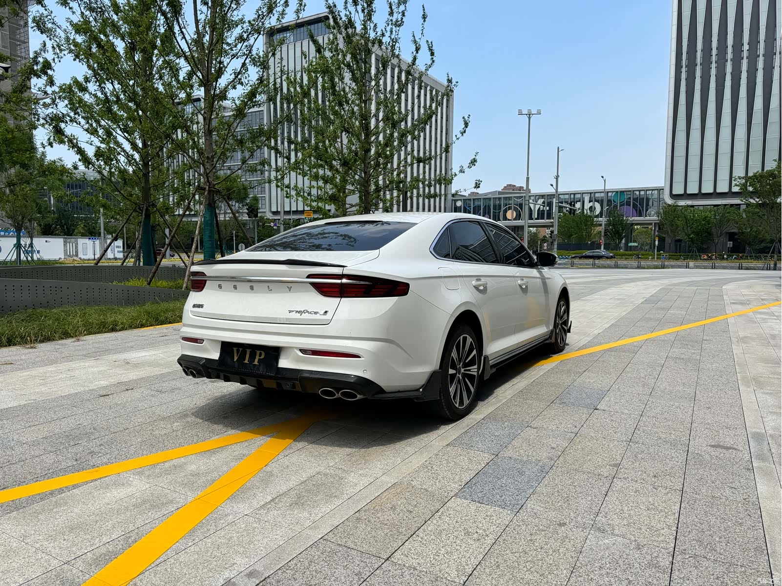 Geely Preface, 2025 15