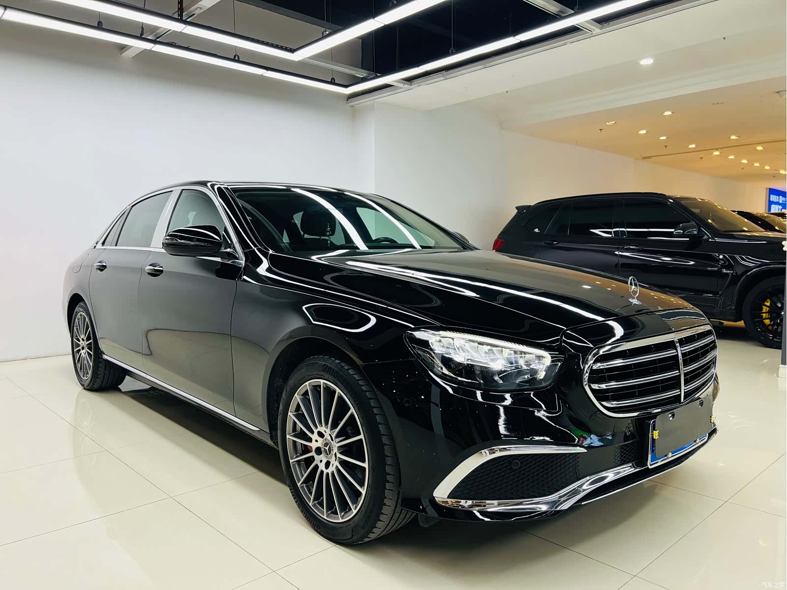 Mercedes-Benz E-Class, 2022 3