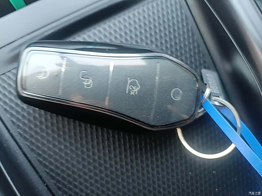 BYD Dolphin, 2025 14