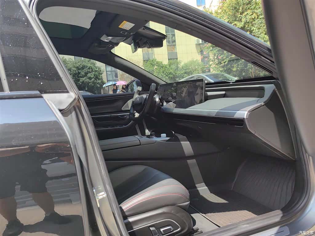 Xpeng P7, 2022 16