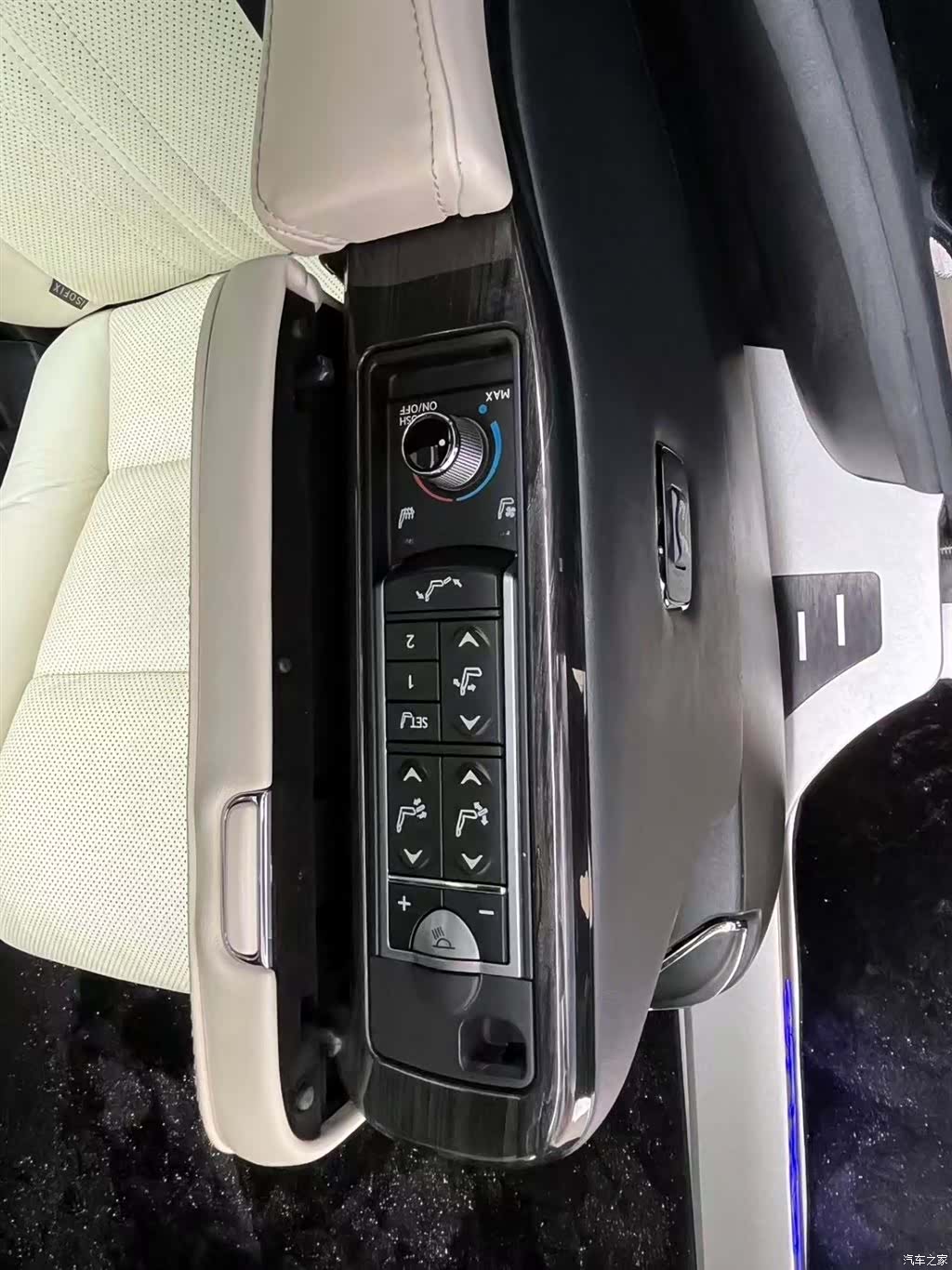 Lexus LM, 2020 14