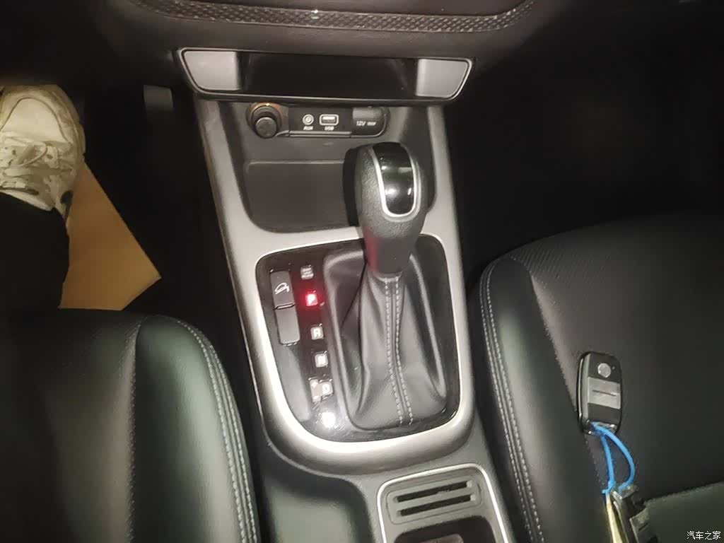 Kia KX3, 2016 14