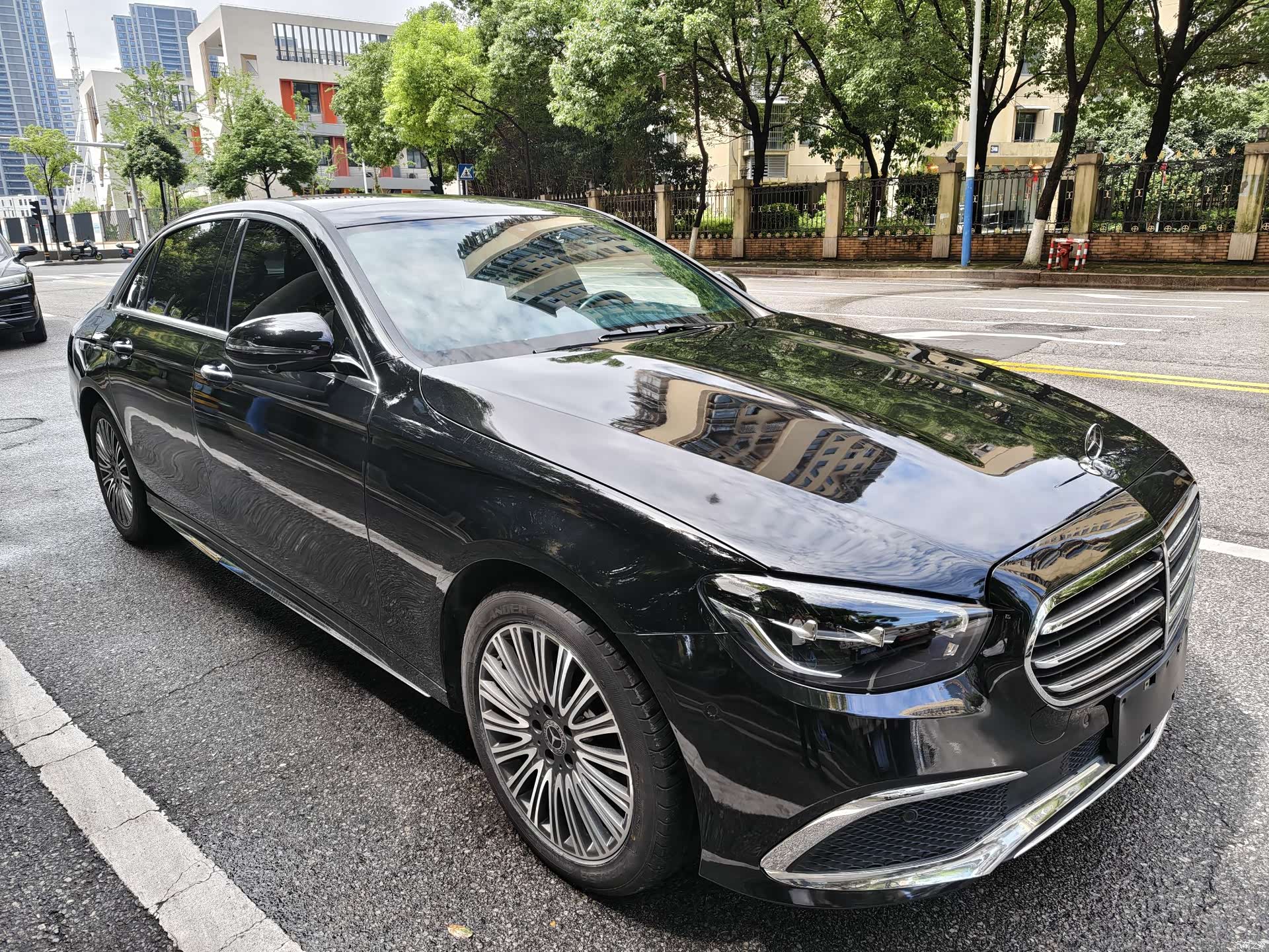 Mercedes-Benz E-Class, 2021 3