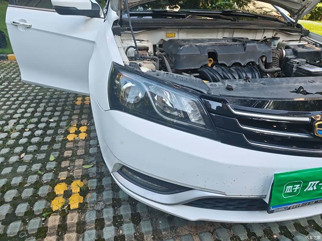 Geely Emgrand, 2015 7