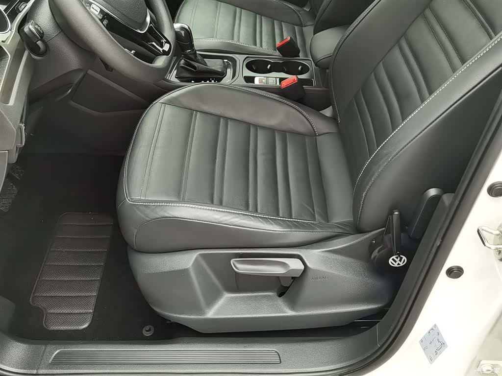 Volkswagen L, 2016 20