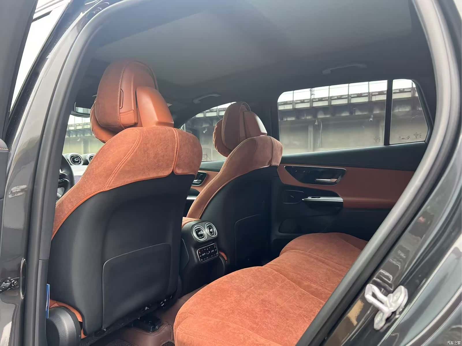 Mercedes-Benz GLC, 2024 все фото