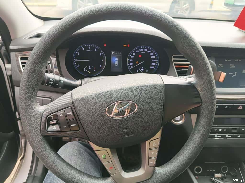 Hyundai GLS, 2016 11