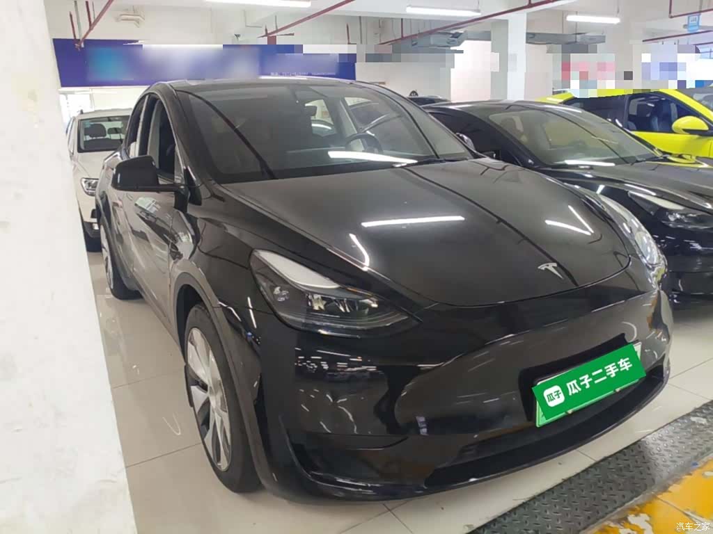 Tesla Model Y, 2022 4