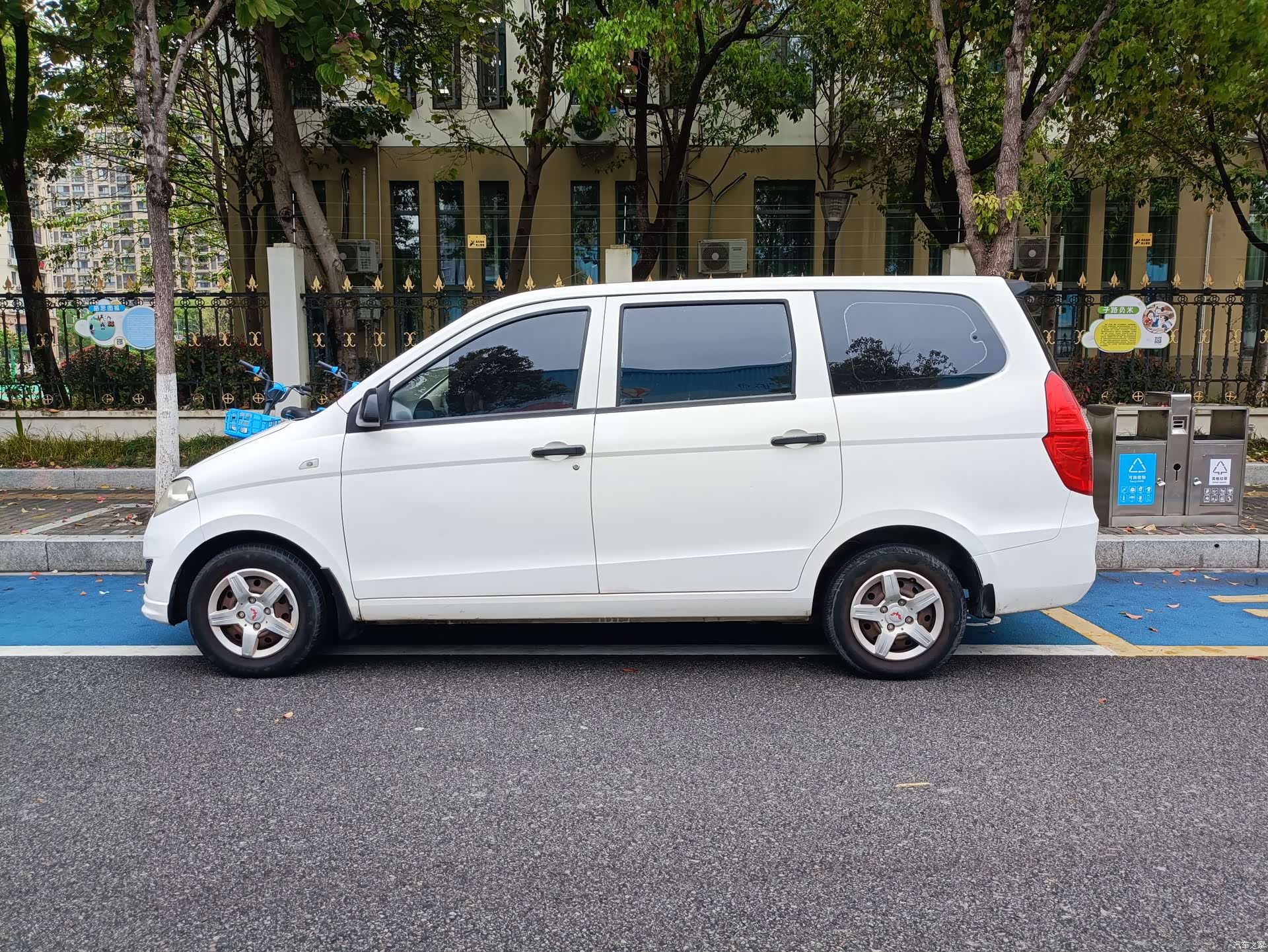 Wuling Hongguang, 2016 3