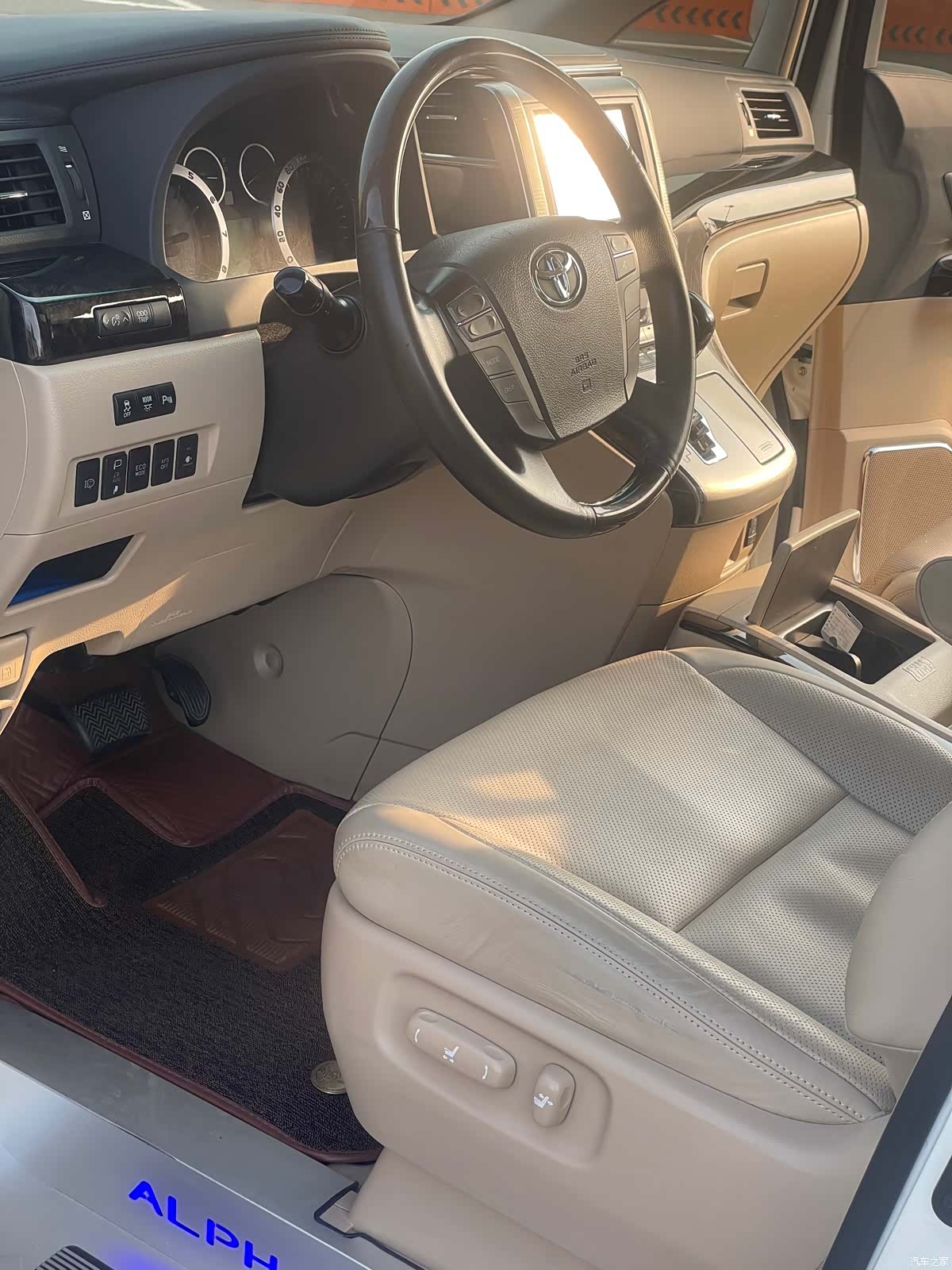 Toyota Alphard, 2013 14