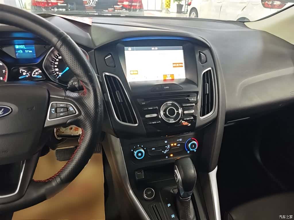 Ford Focus, 2018 10