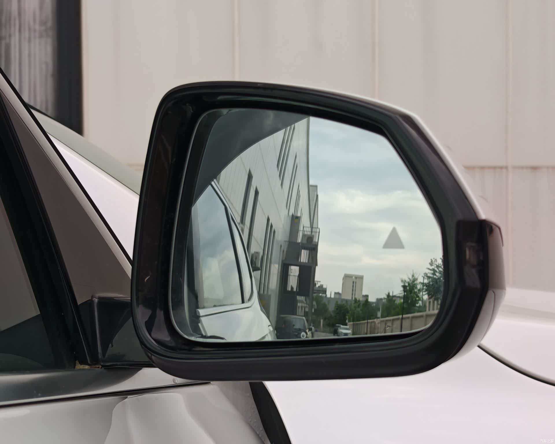 BMW X1, 2025 11