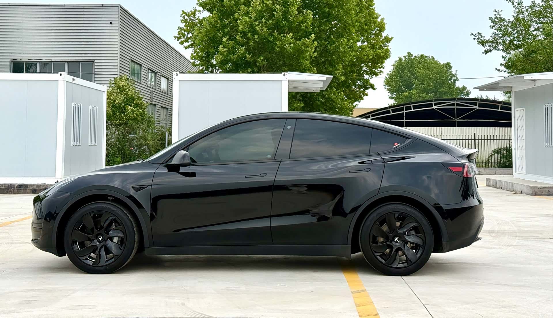 Tesla Model Y, 2023 6