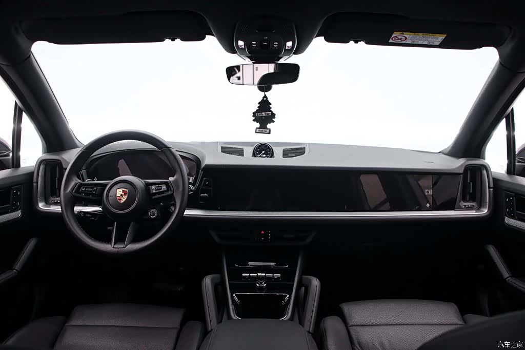 Porsche Cayenne, 2023 все фото