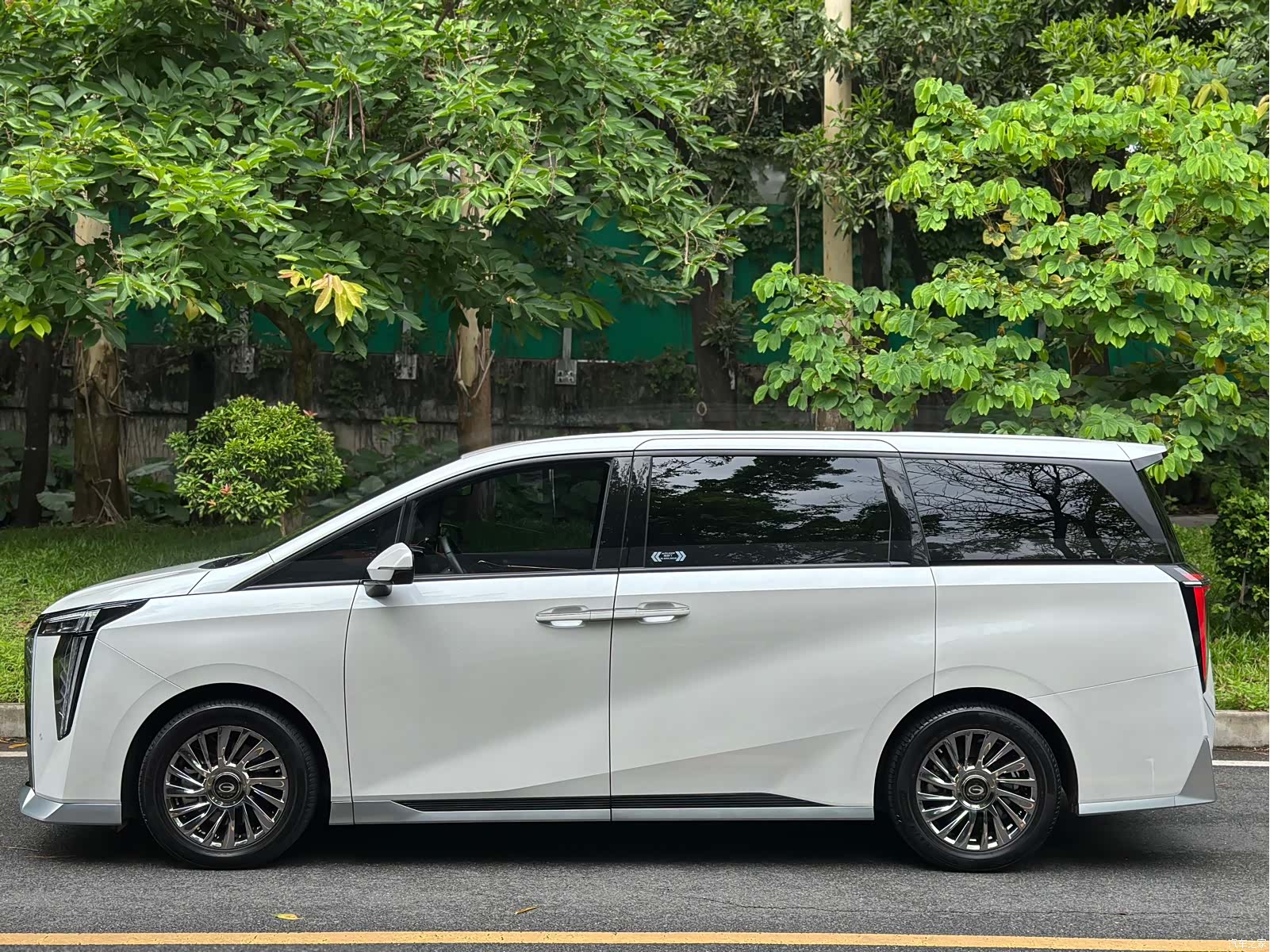 Trumpchi M8, 2023 все фото