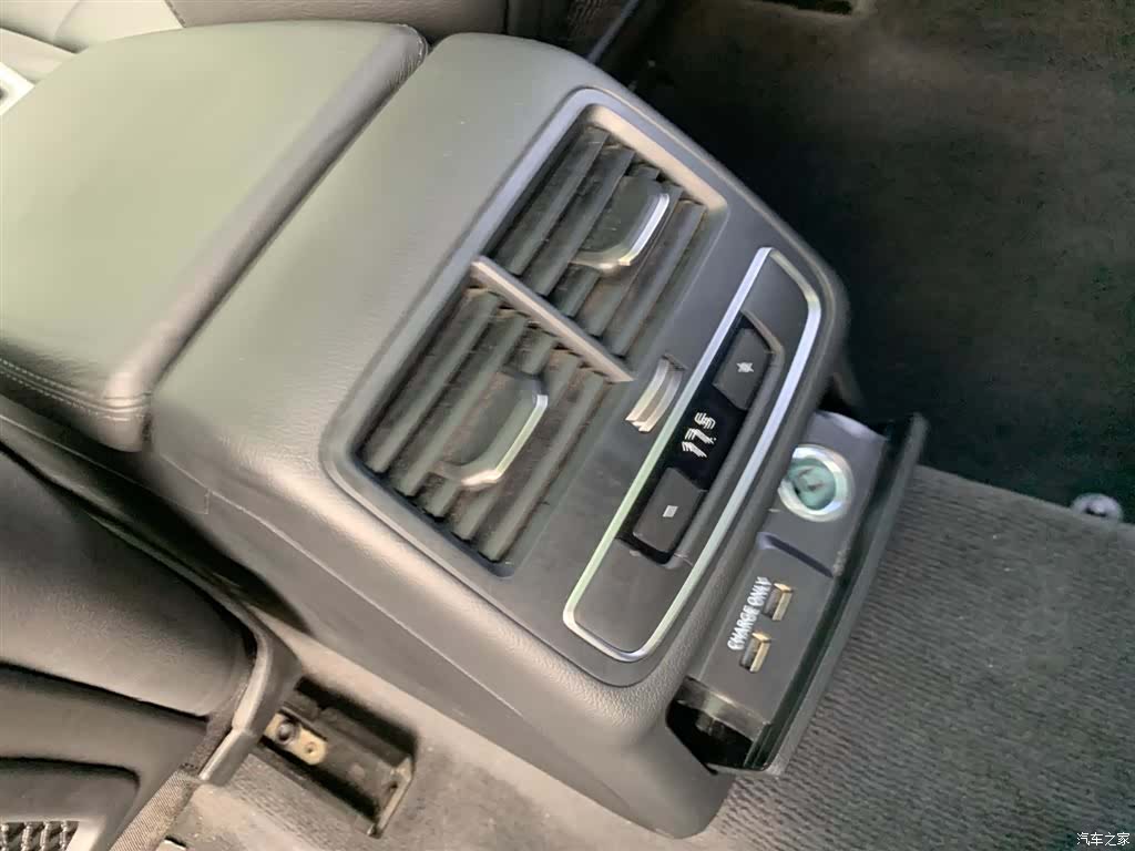 Audi A4L, 2020 11