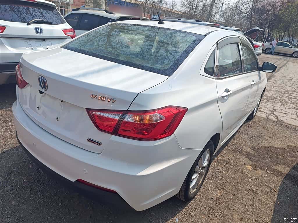 Changan V7, 2017 7