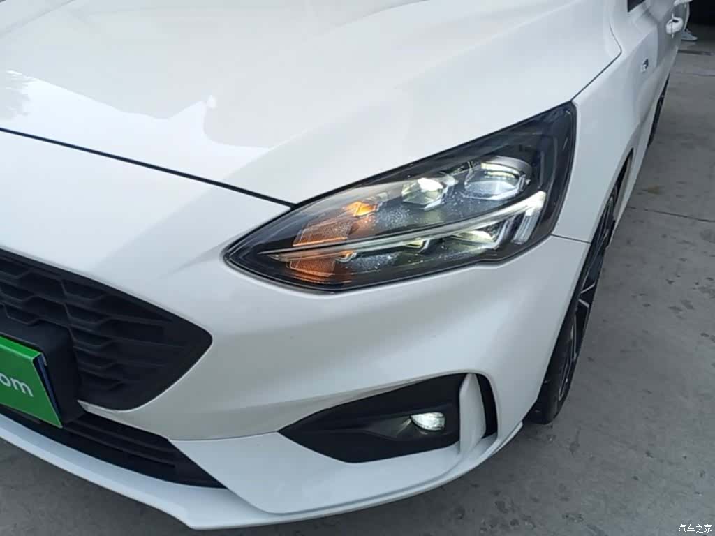 Ford Focus, 2019 24