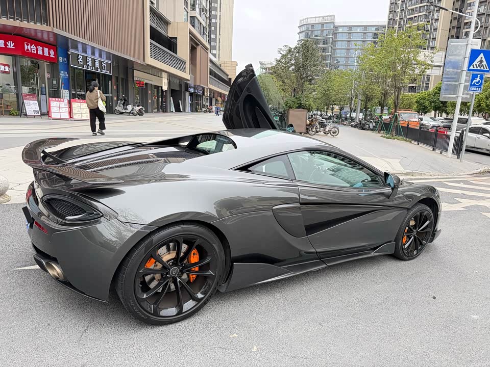 McLaren 540C