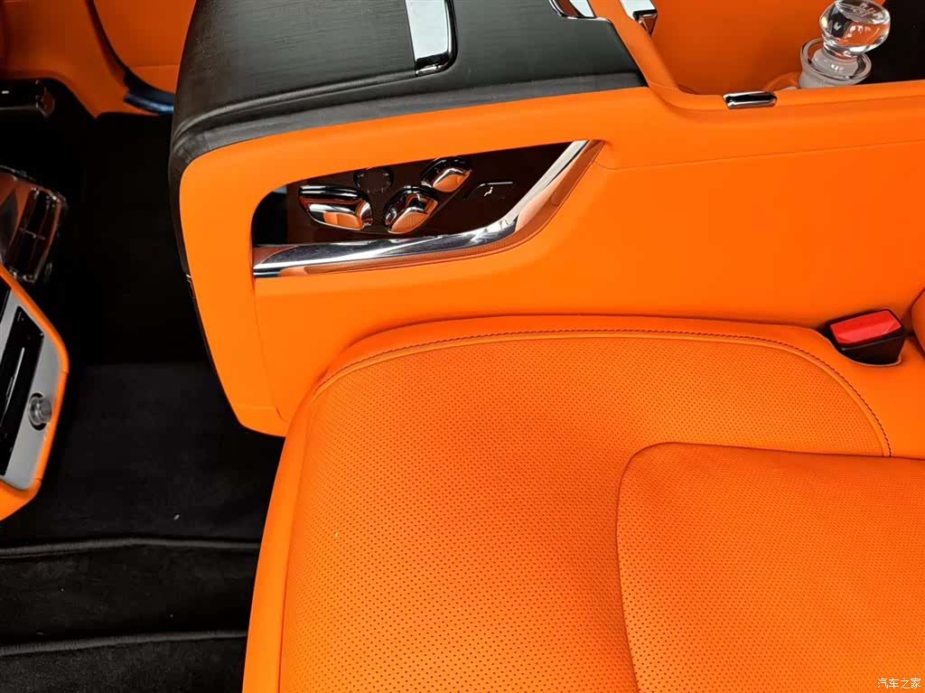 Rolls-Royce Cullinan, 2023 10