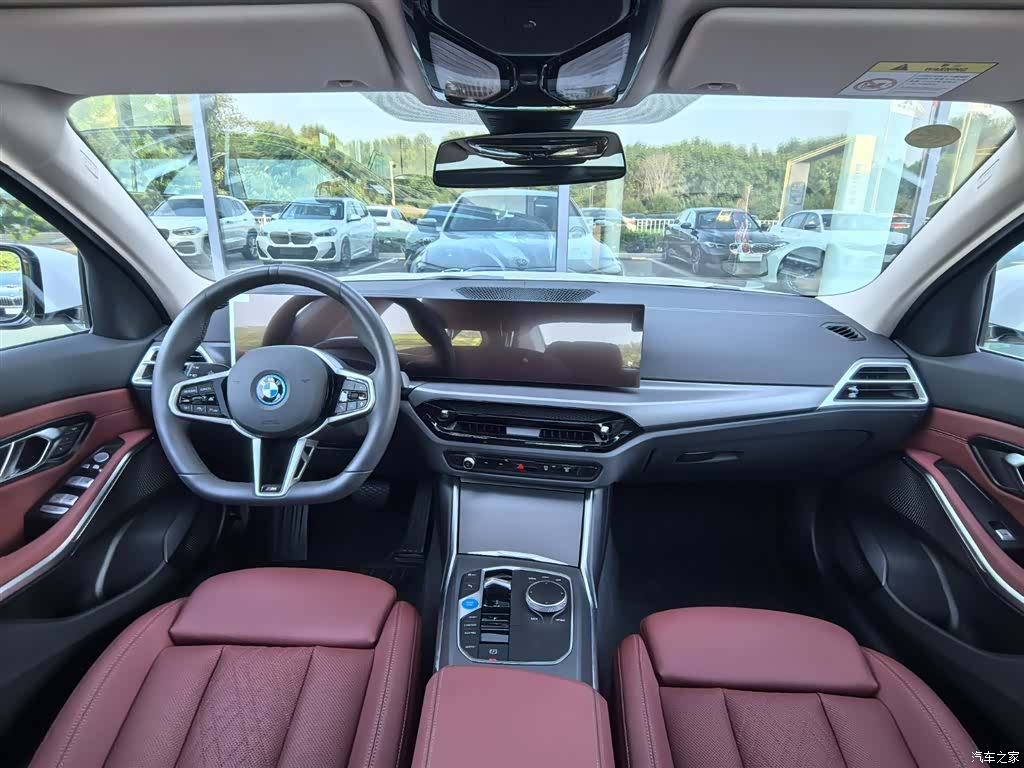 BMW i3, 2025 все фото