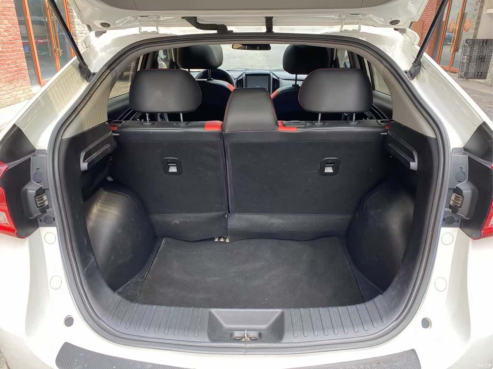 DongFeng U5, 2018 17