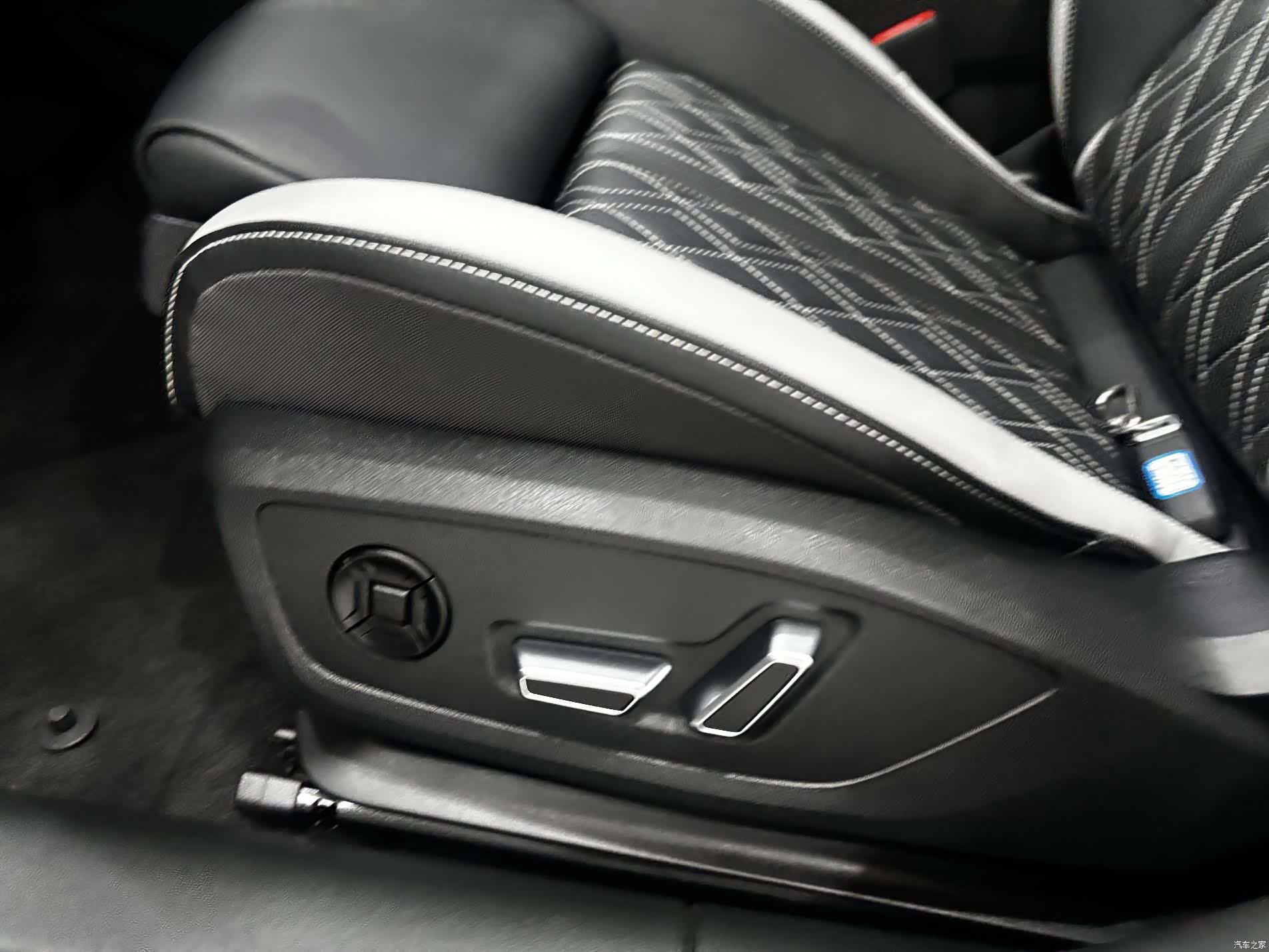 Audi A5, 2025 13